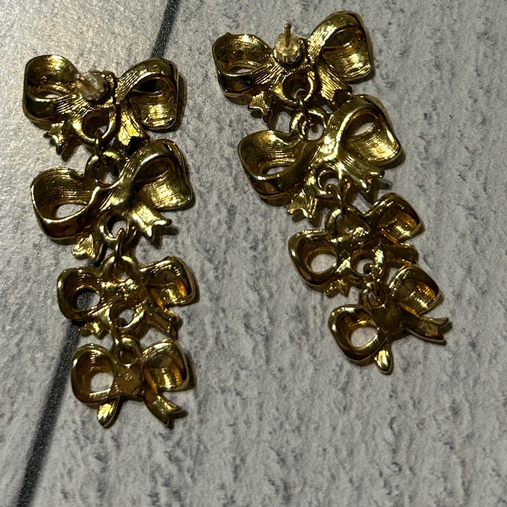 Elegant Gold Bow Drop Earrings